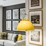 Midtown Apartahotel