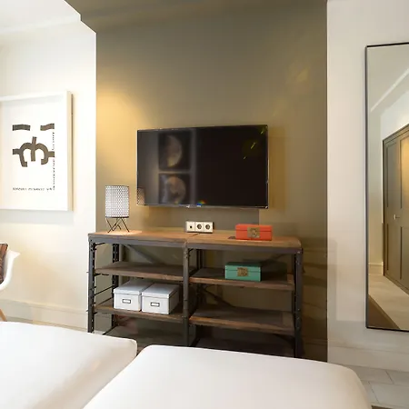 Midtown 4* Барселона