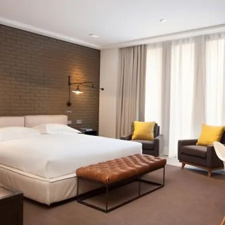 Midtown アパートホテル 4*